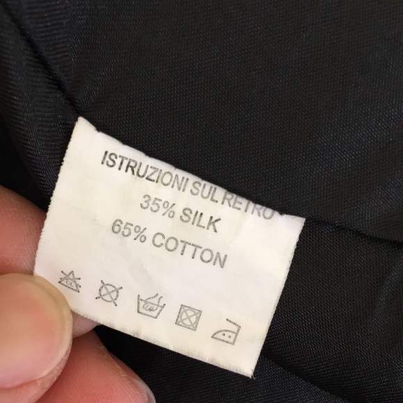 Authentic GUCCI Black Monogram jacket - Picture 7 of 7